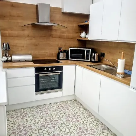 Hookless Holiday Homes 4* Fethard-on-Sea