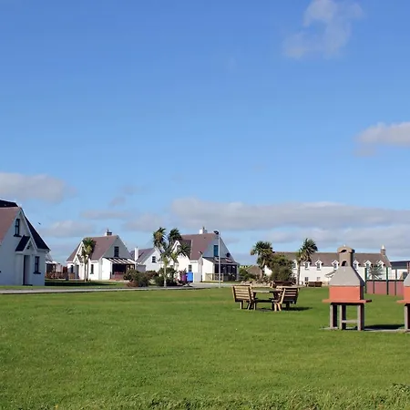 Hookless Holiday Homes 4*
