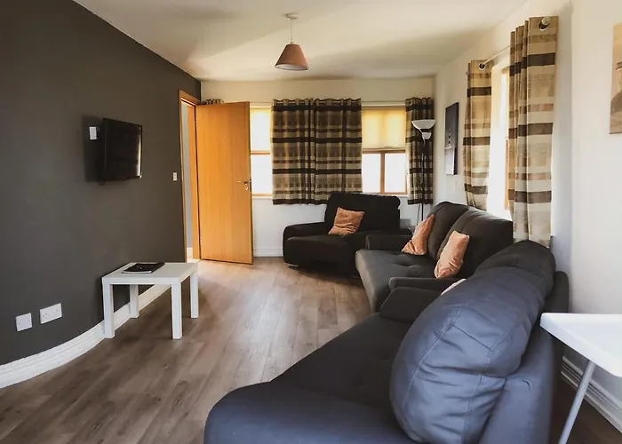 Hookless Holiday Homes