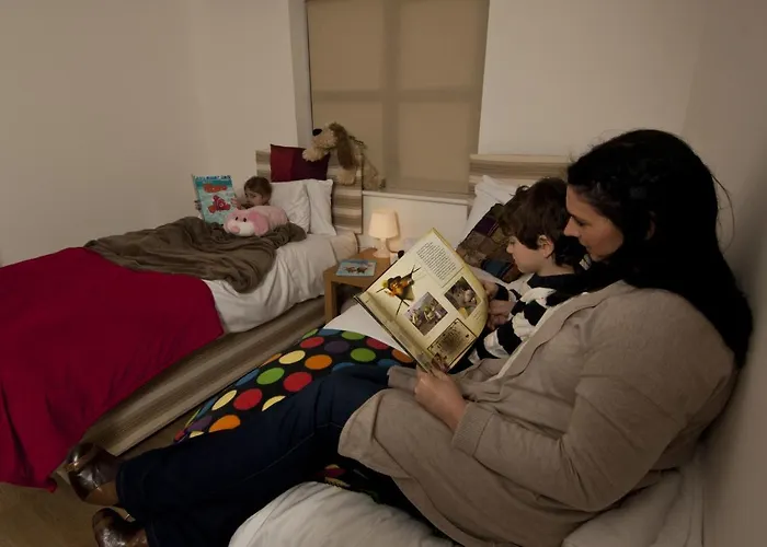 Hookless Holiday Homes 4*