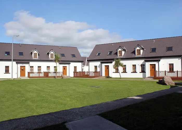 Hookless Holiday Homes